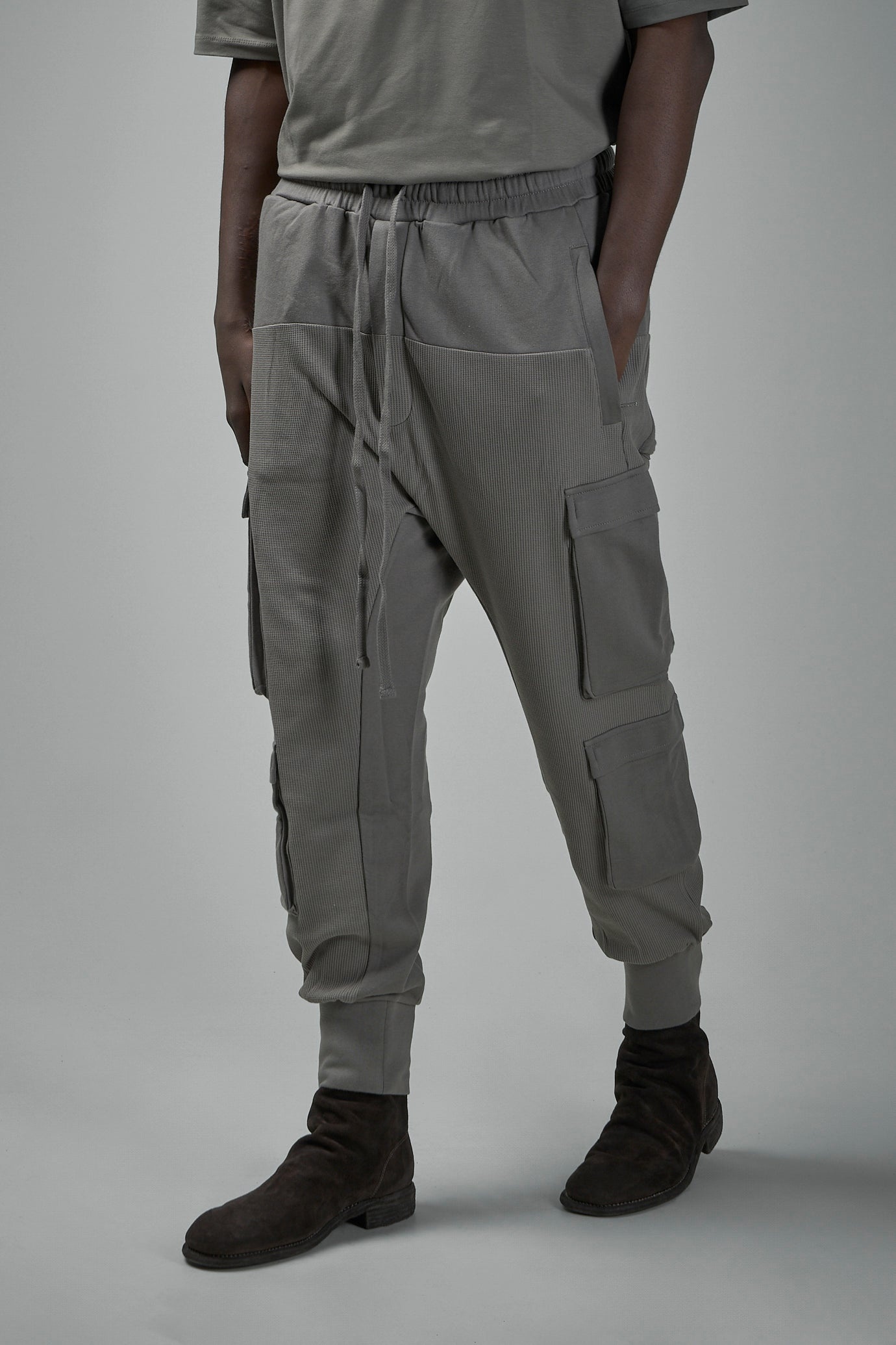 M ST 498 - 3