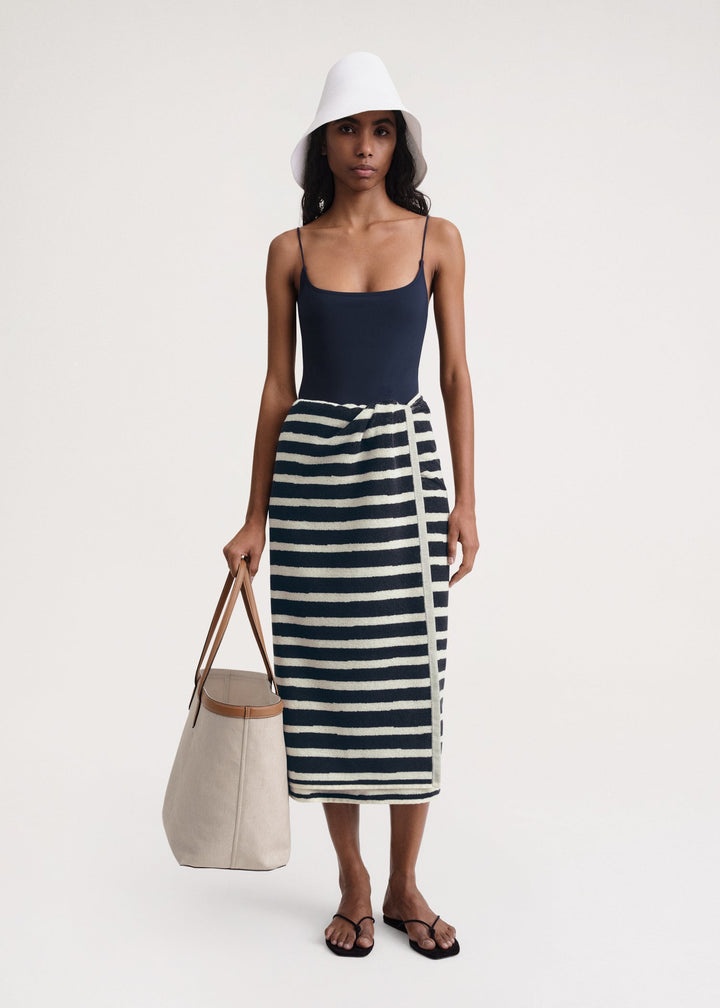 Drawn stripe towel dark navy - 1