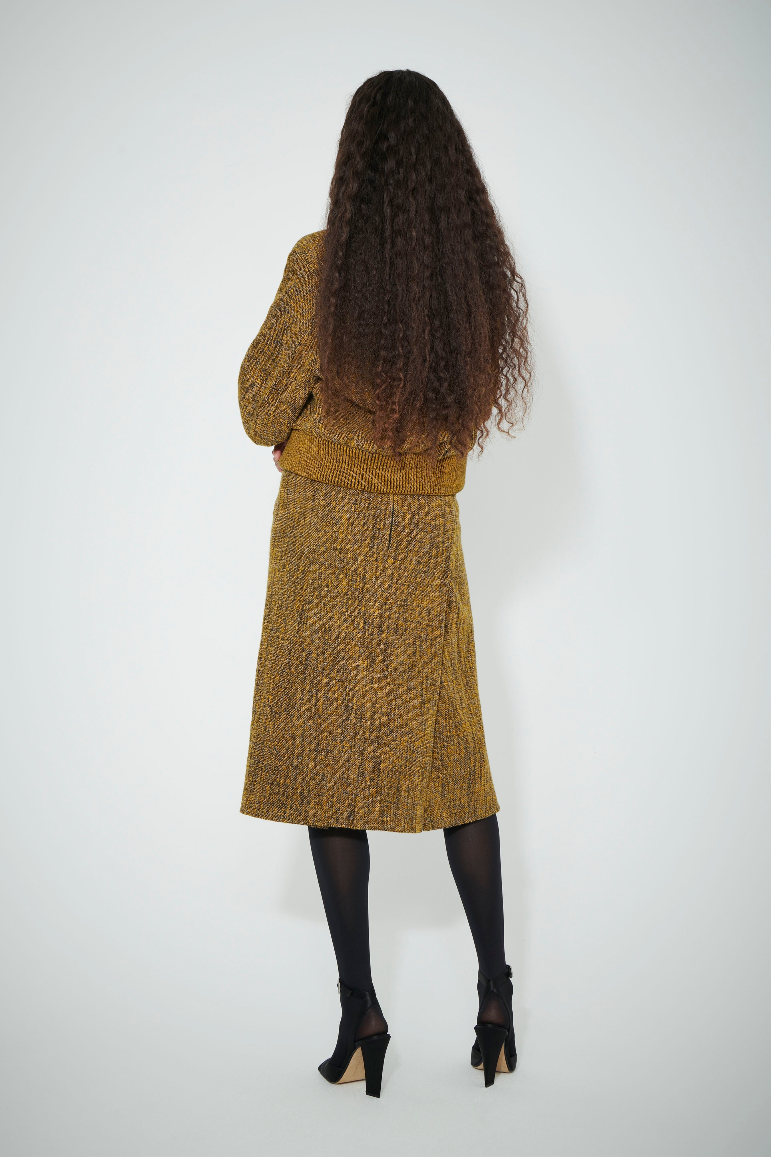 Tailored Bomber Jacket in Dark Brown-Yellow - 4
