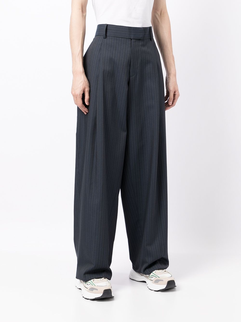 high-waisted trousers - 3