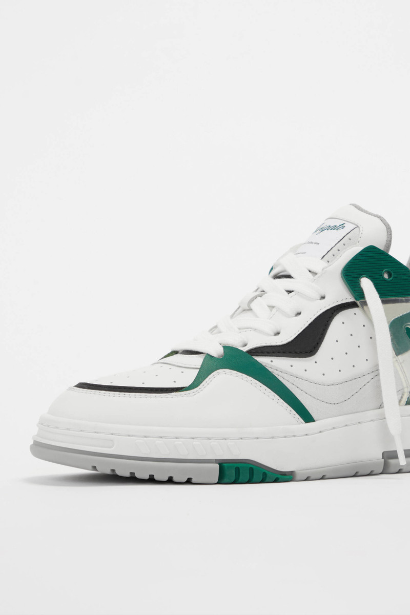 Astro Sneaker 3