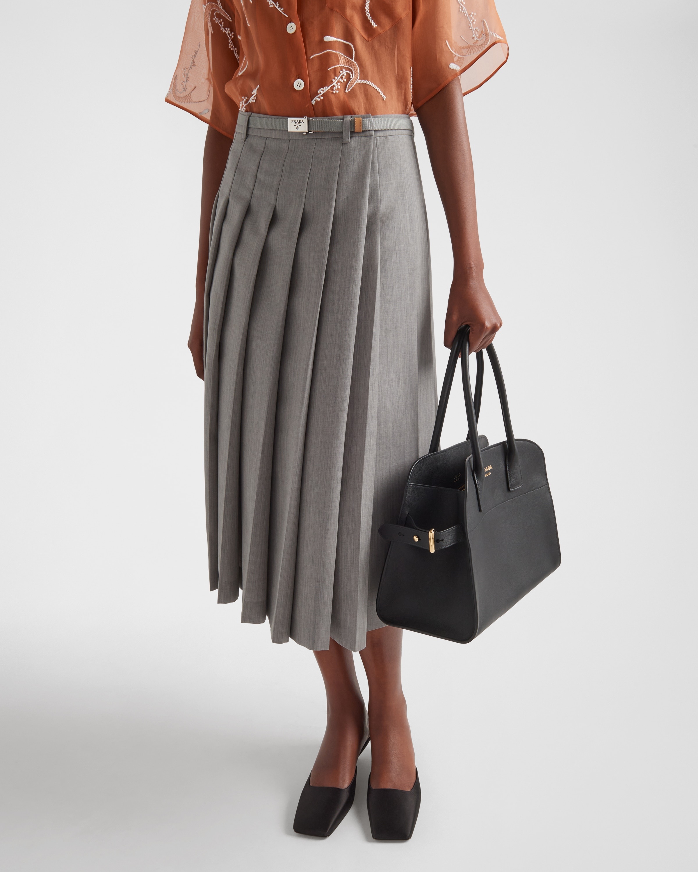 【関税＆送料込み】Prada Pleated Skirt In Wool Prada Pleated wool skirt | REVERSIBLE