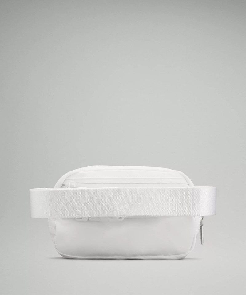 Everywhere Belt Bag 1L 3