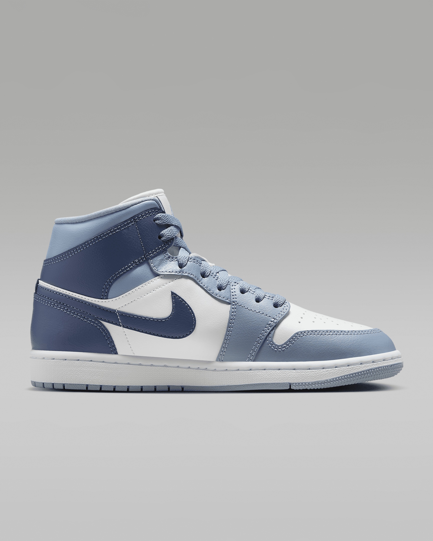 Air Jordan 1 Mid Women's Shoes - 3