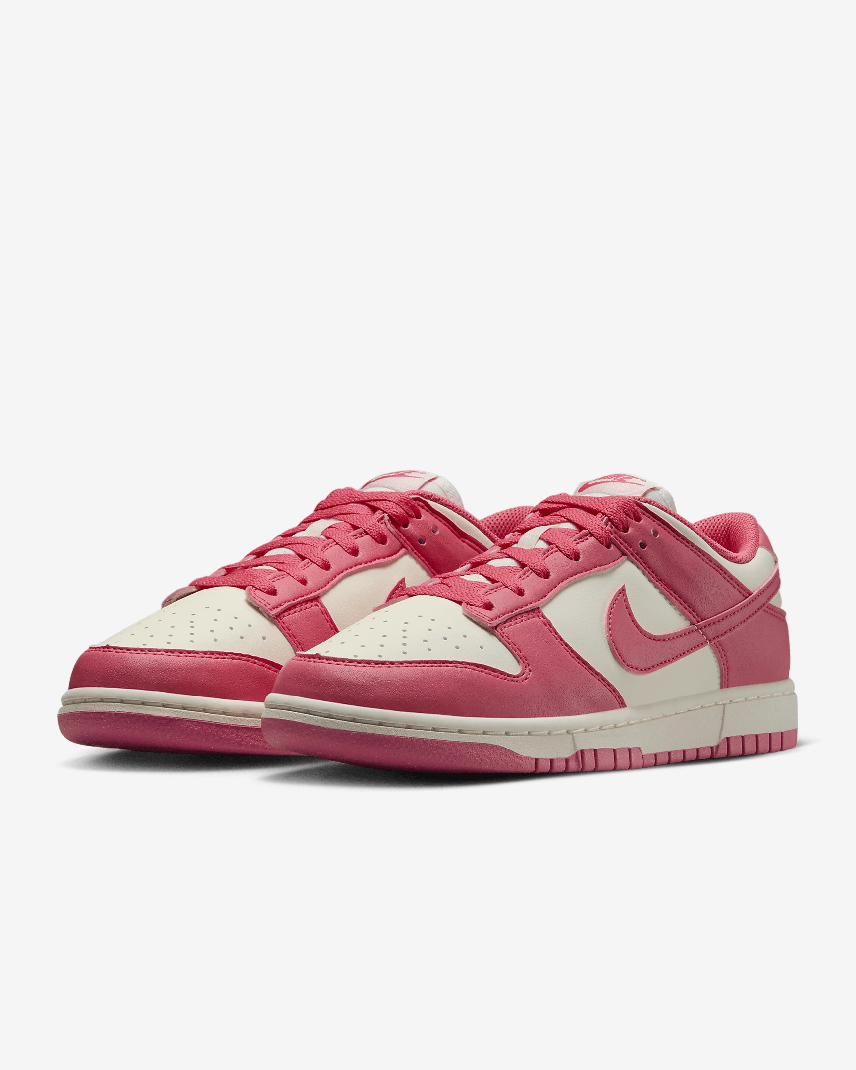 Nike Dunk Low Women's Shoes - 5