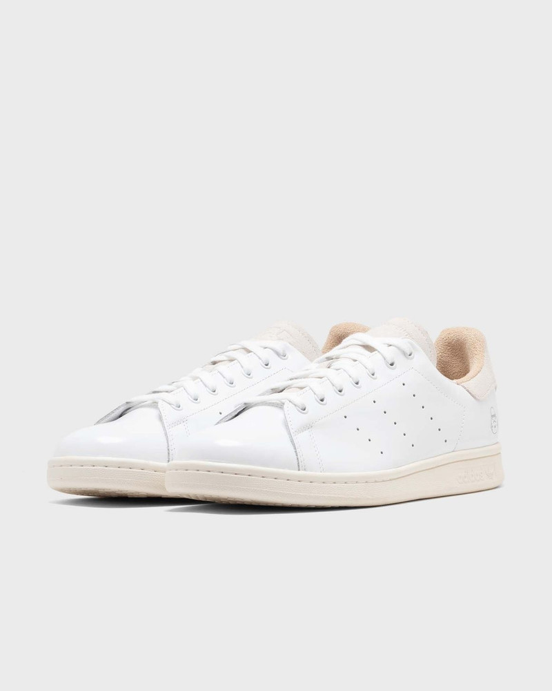 adidas STAR WARS X ADIDAS STAN SMITH outlook