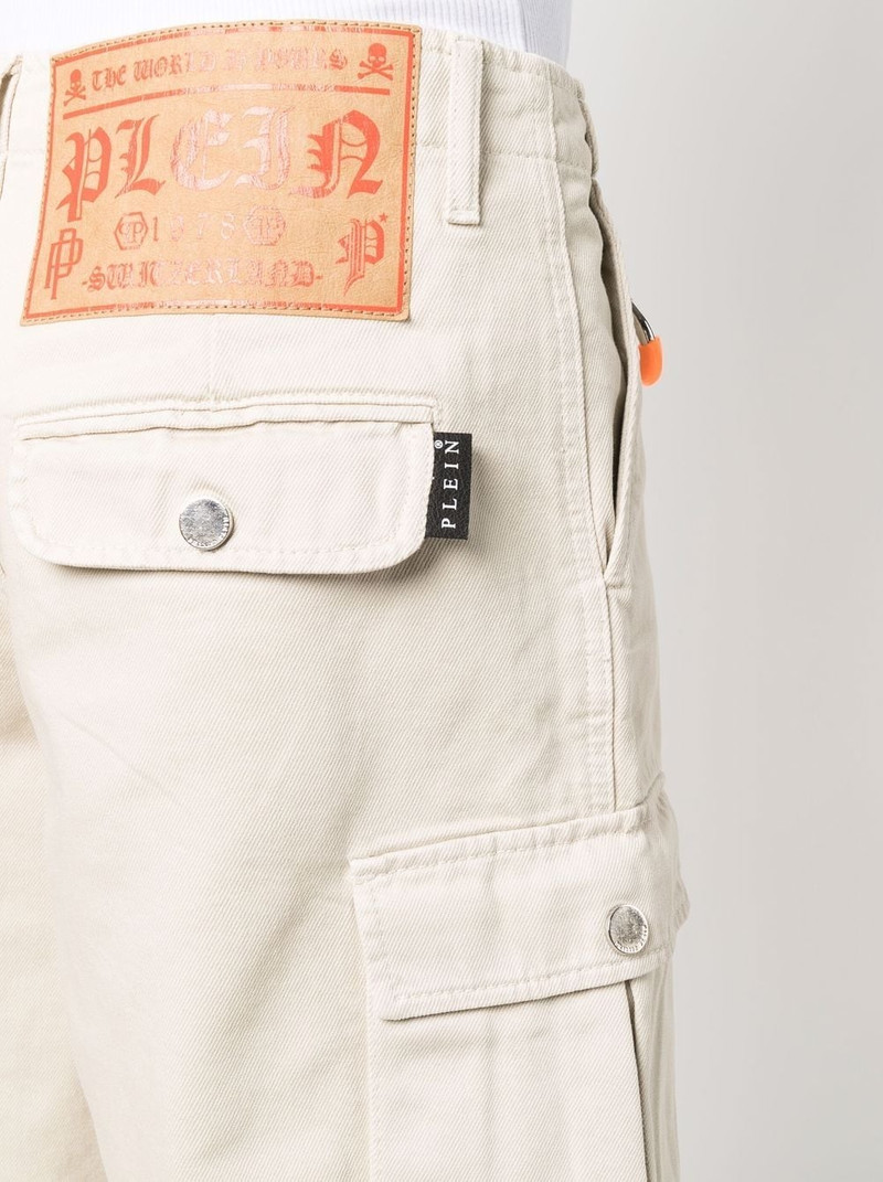 wide-leg cargo shorts 5