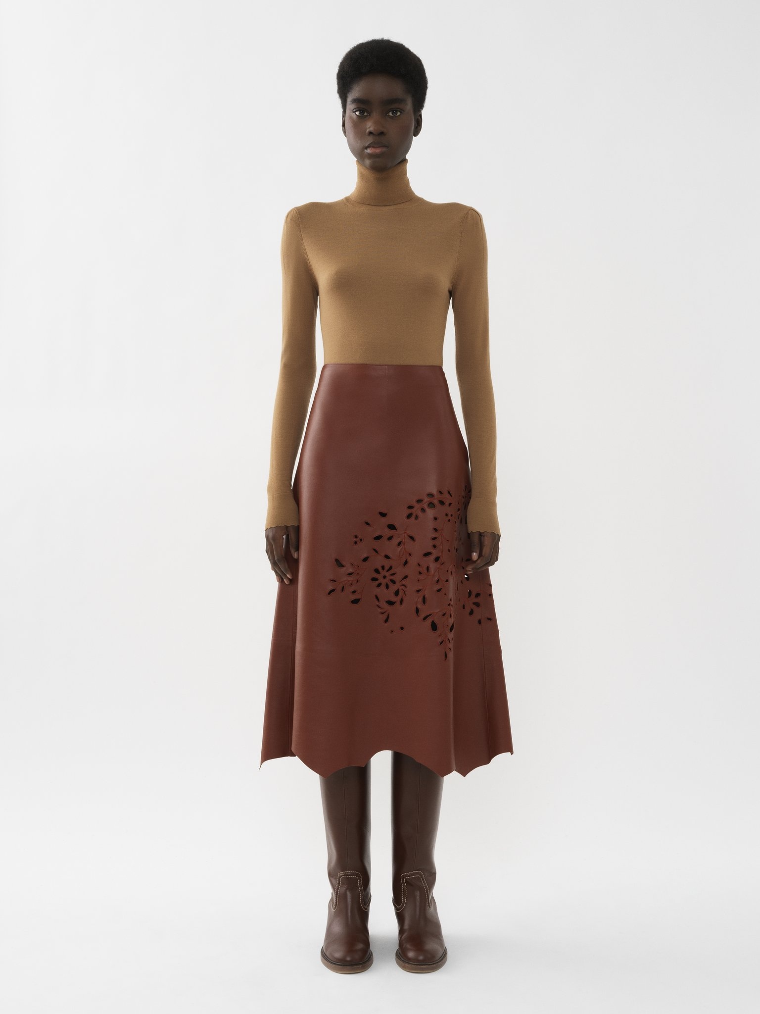 SCALLOPED HIGH-NECK TOP - 3