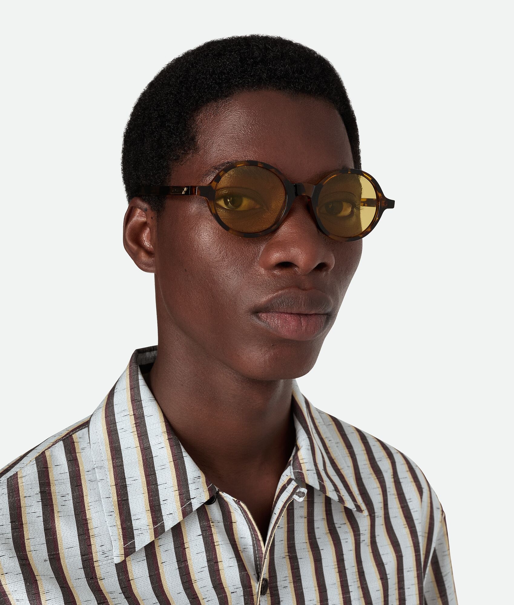 Classic Round Sunglasses - 2
