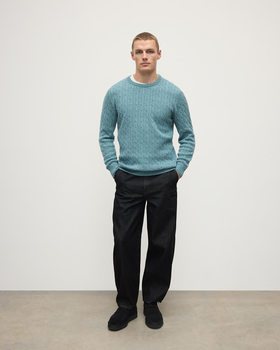 Cable Knit Green Cashmere Jumper - 2