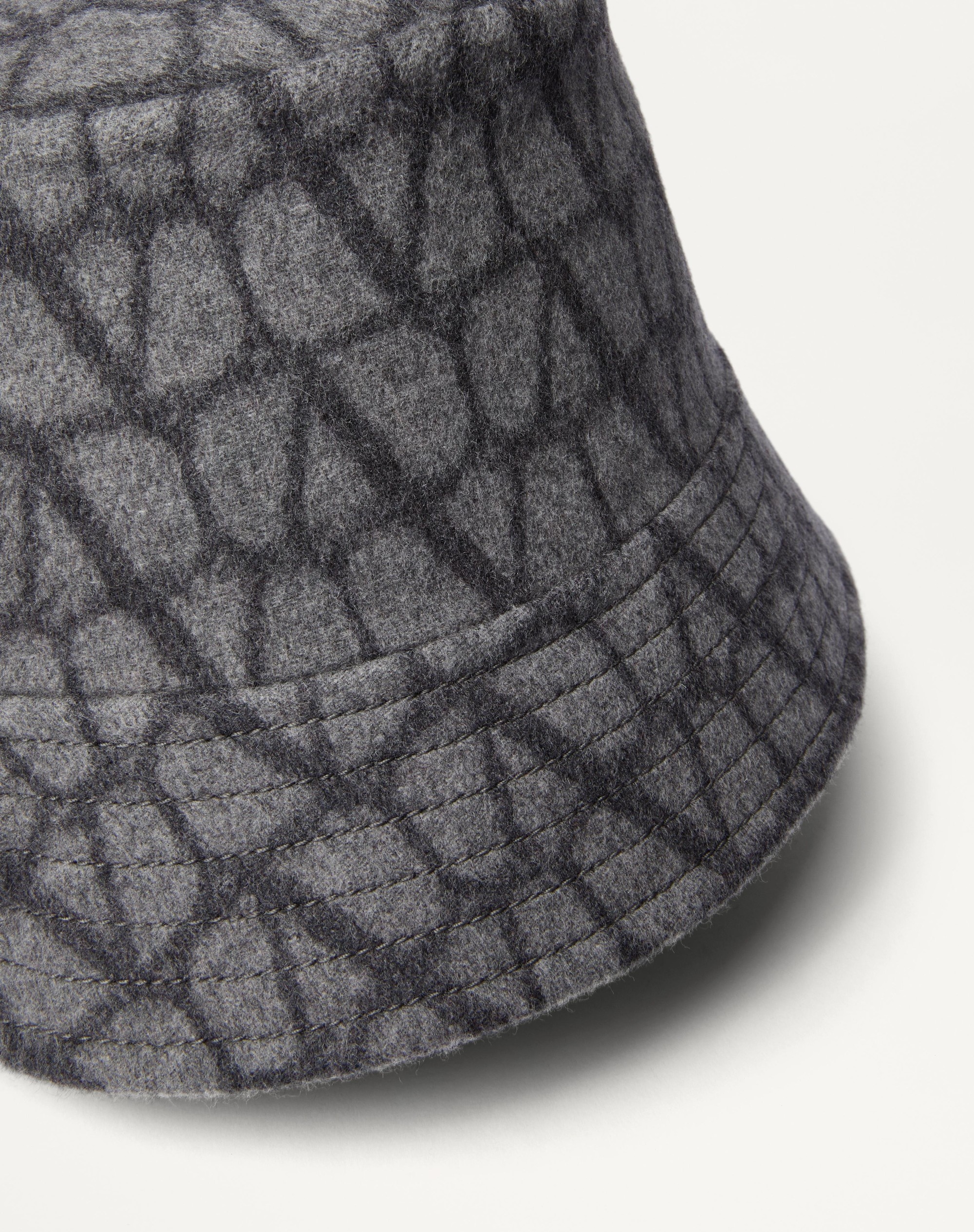 TOILE ICONOGRAPHE REVERSIBLE BUCKET HAT - 2