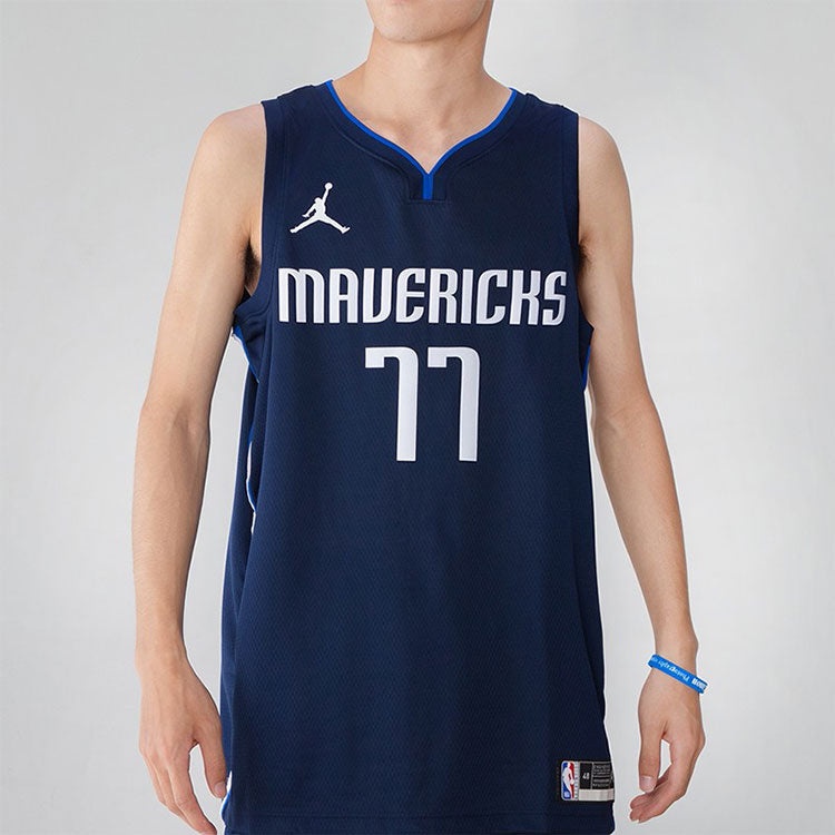 Nike NBA Basketball Jersey SW Fan Edition 20-21 Season Dallas Mavericks Doncic No. 77 Navy Blue Dark - 5
