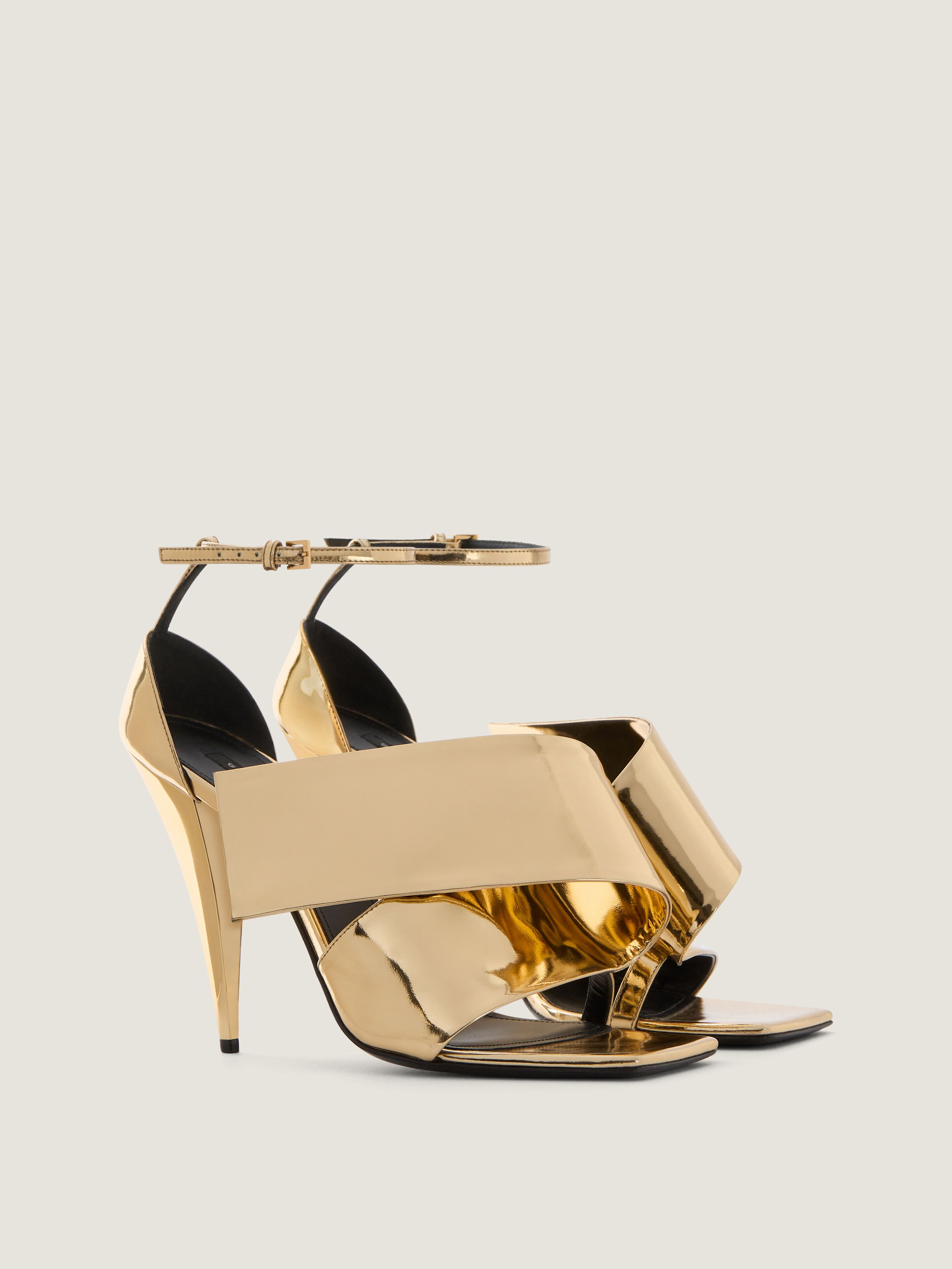 SLICED SQUARE HEELED SANDALS IN MIRROR EFFECT LEATHER - 1