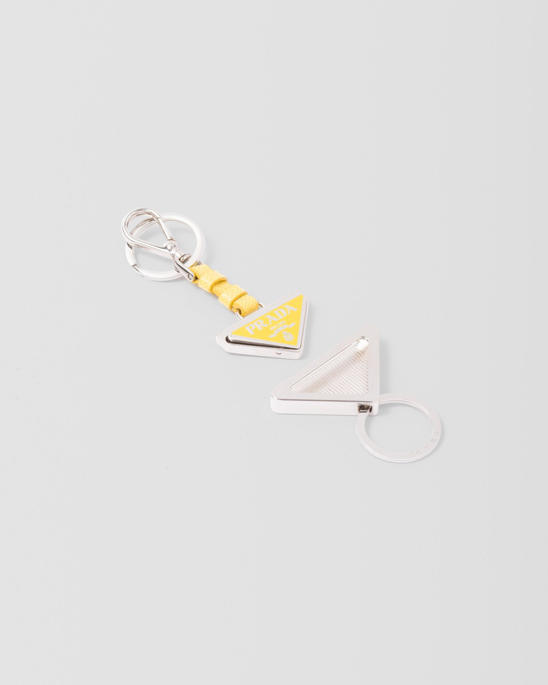 Dividable leather and metal keychain 3