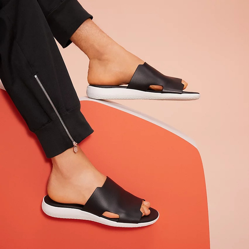 Hermès Embleme mule outlook