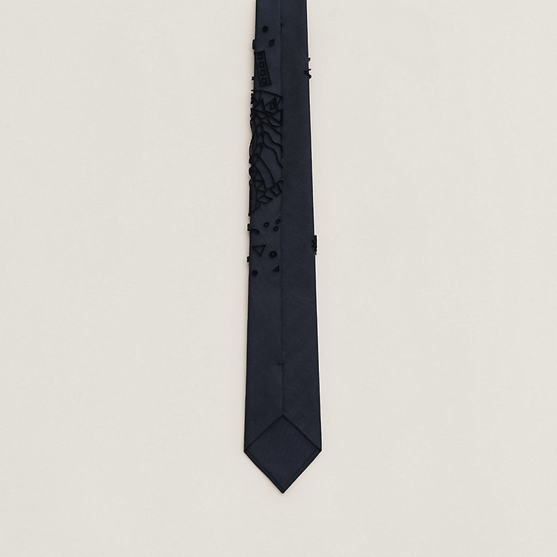 Tie 7 Cheval de Fete Night tie 3