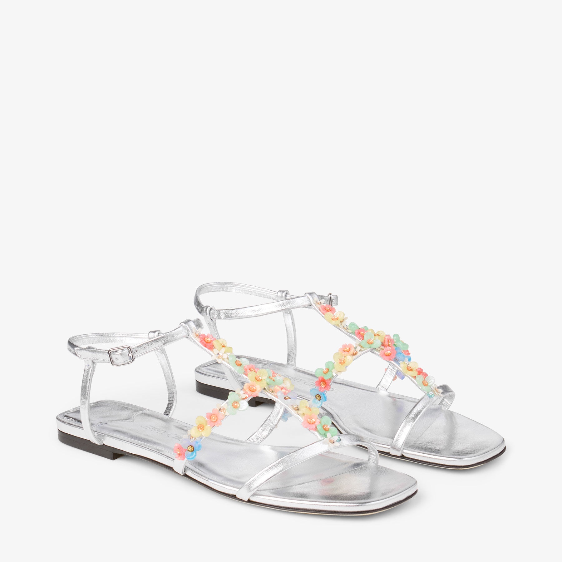 Gwyn Daisy Flat
Silver Metallic Nappa Sandal with Daisy Embroidery - 3
