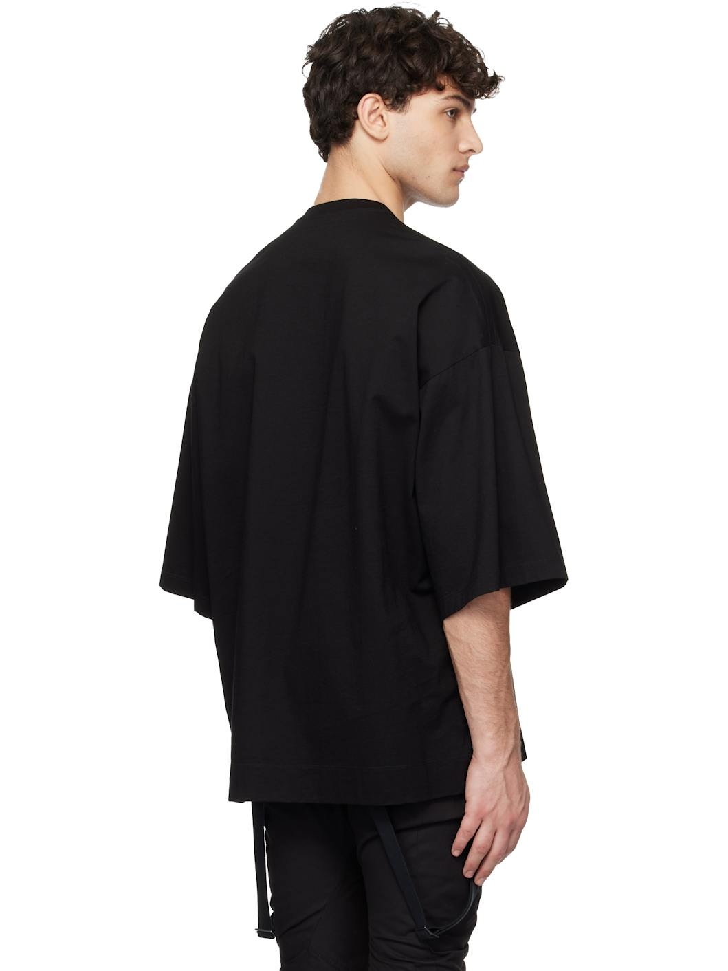 【関税込み】JULIUS ブラック Ana-Diptych JD Portrait Tシャツ Julius Black Ana-Diptych JD Portrait T-shirt | REVERSIBLE