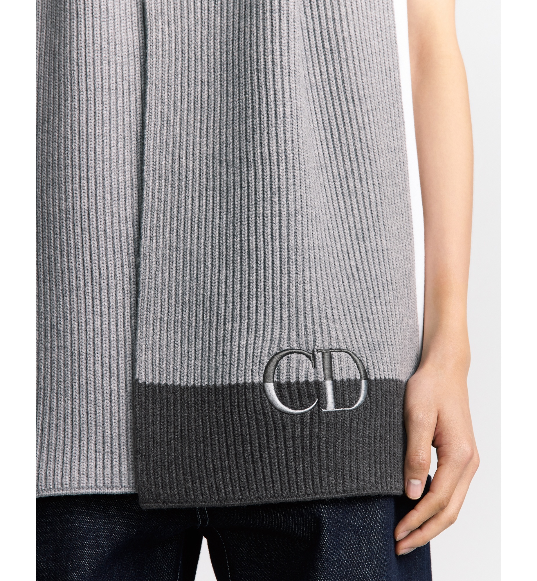 CD Icon Scarf - 3