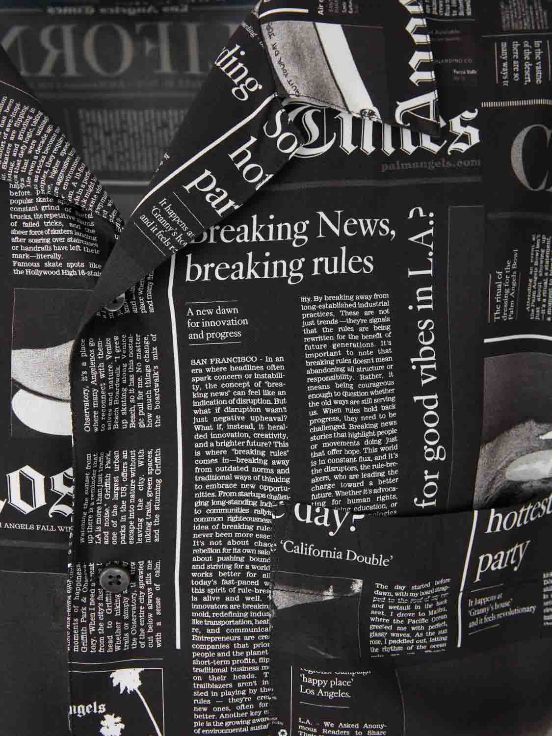 T-SHIRT WITH NEWSPAPER MOTIF - 3