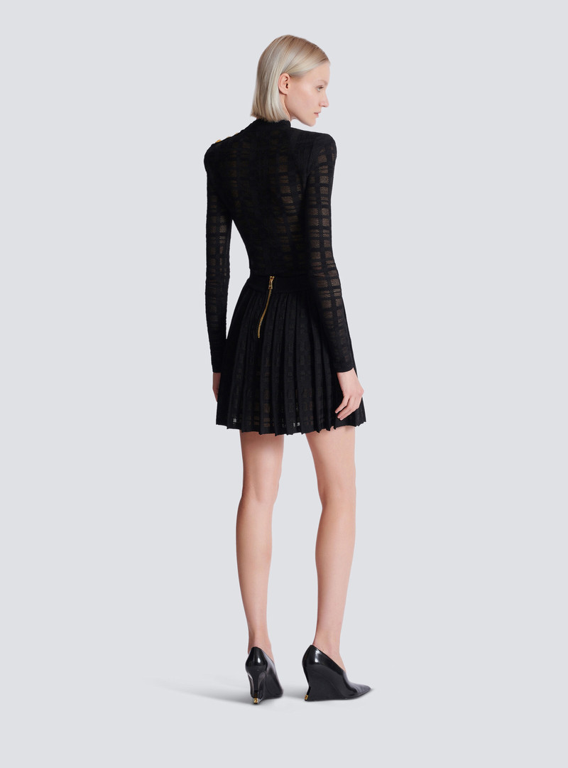 Short pleated skirt in plaid knit 4