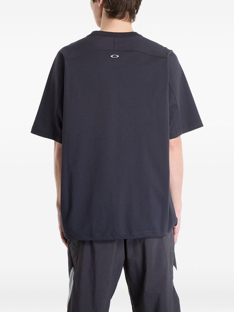 shoulder panel T-shirt 5