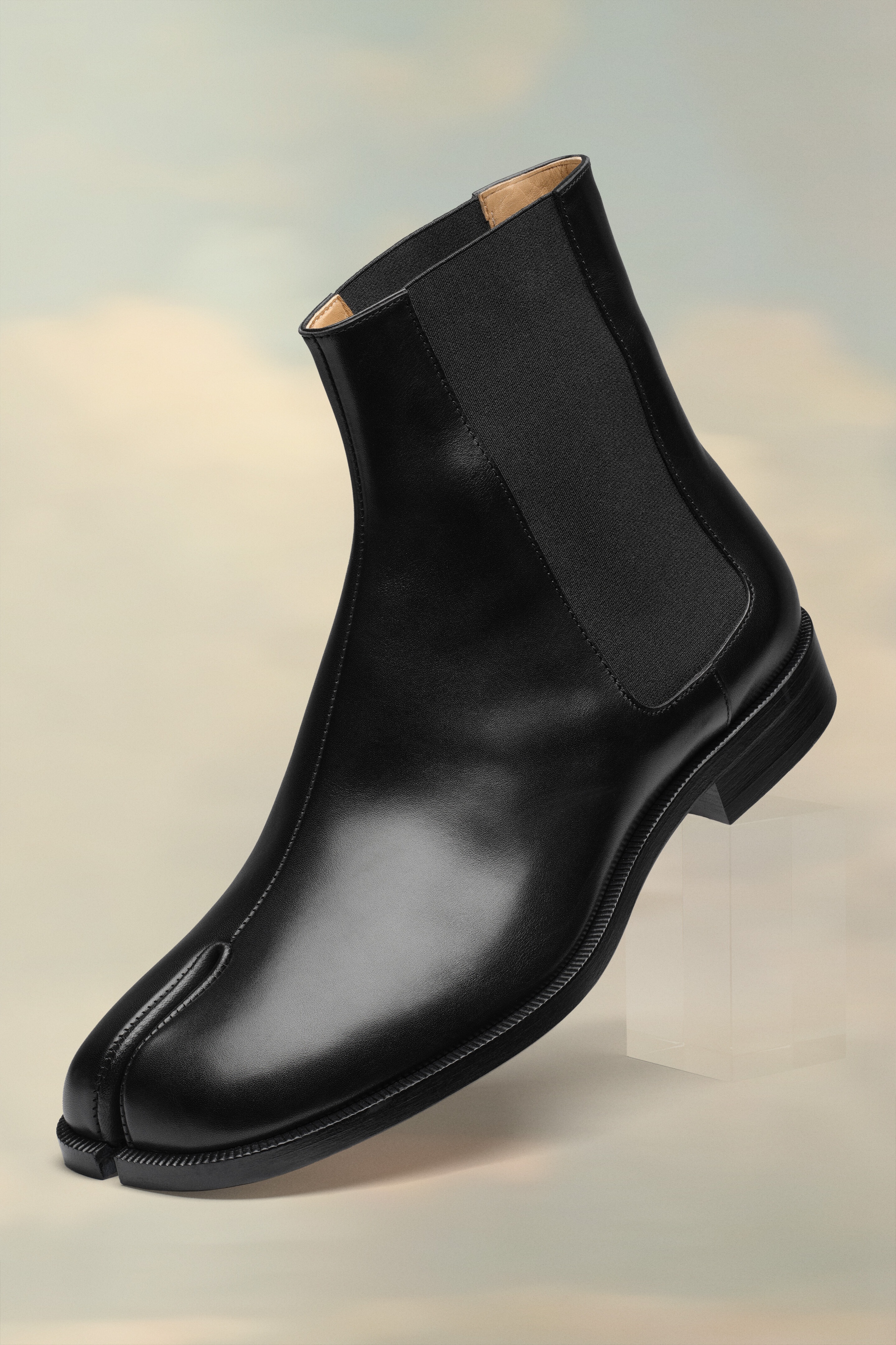 Maison Margiela Tabi Chelsea Boots | REVERSIBLE