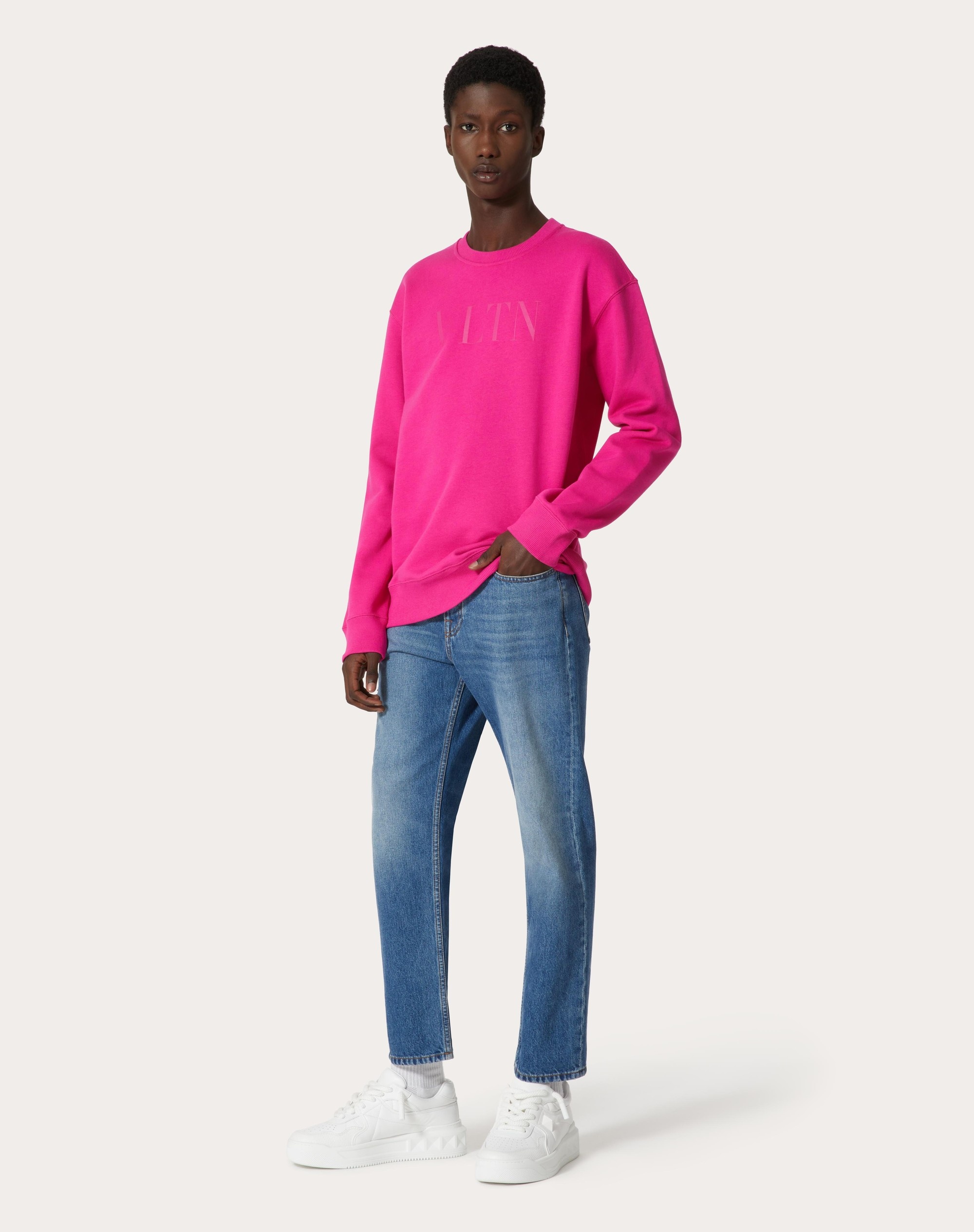 COTTON CREWNECK SWEATSHIRT WITH VLTN PRINT - 2