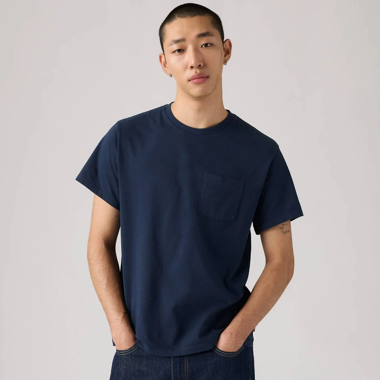 ESSENTIAL POCKET T-SHIRT - 1
