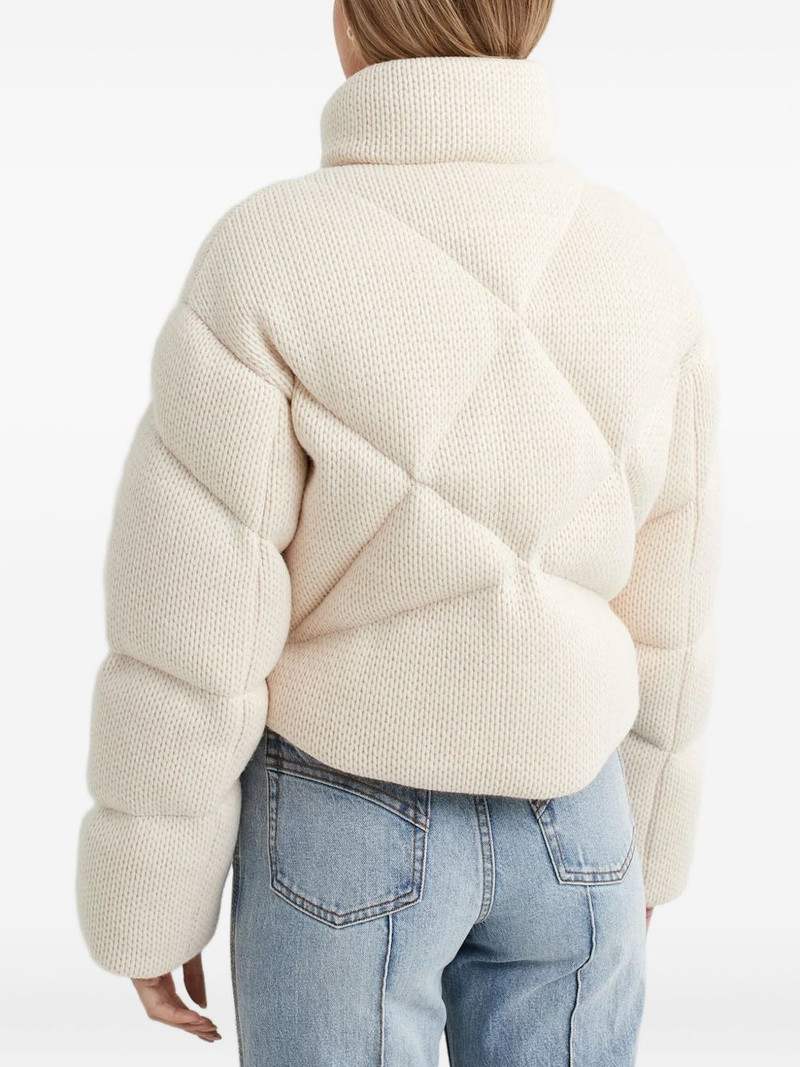 zip-fastening jacket 4