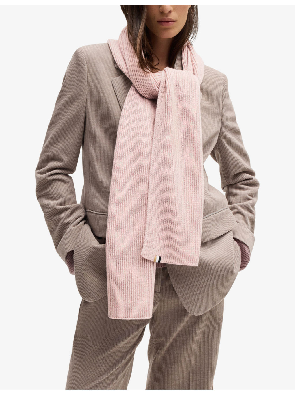 Ribbed knitted scarf - 4