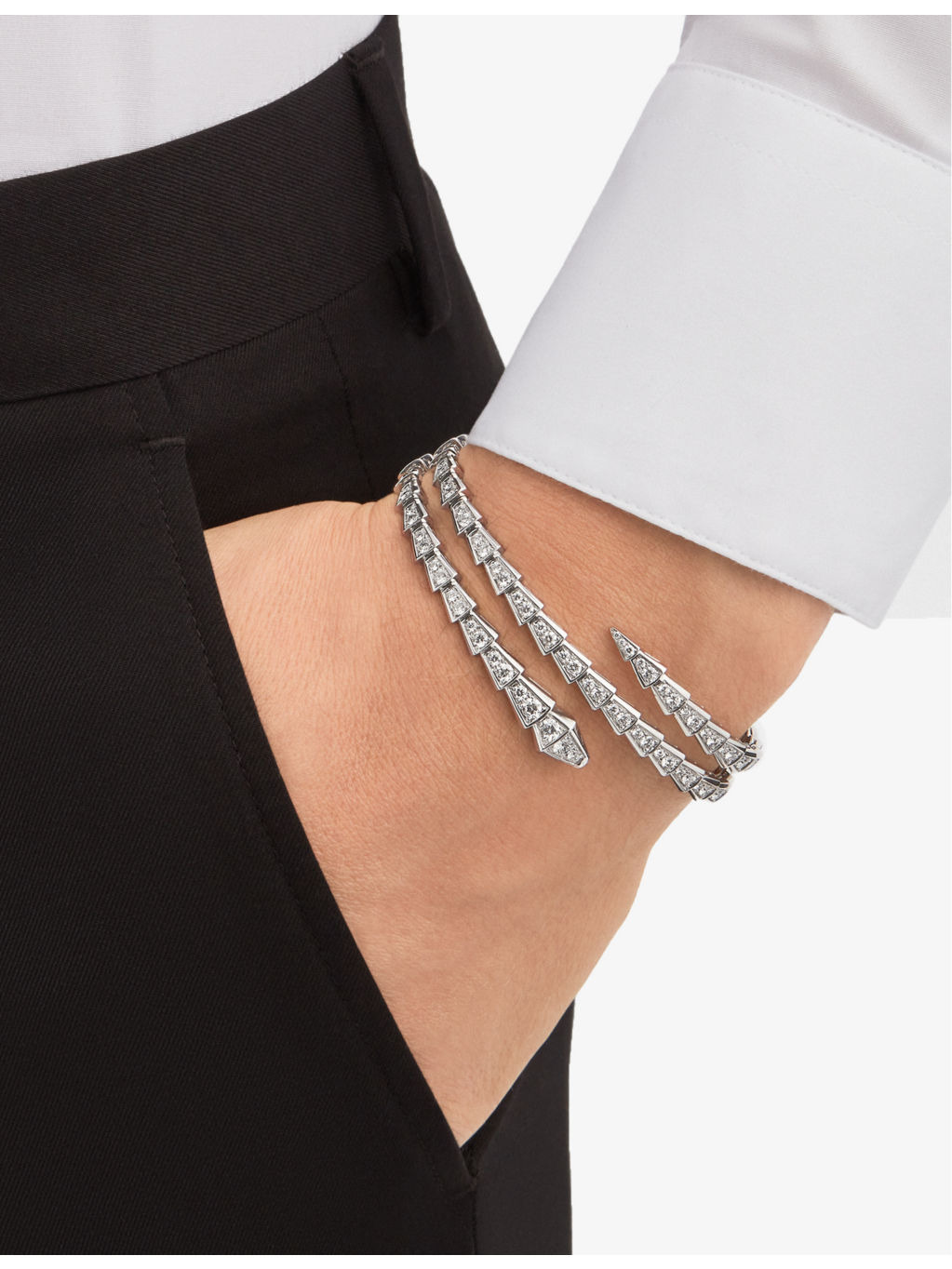 Serpenti Viper 18ct white-gold and 5.89ct brilliant-cut diamond bracelet - 5