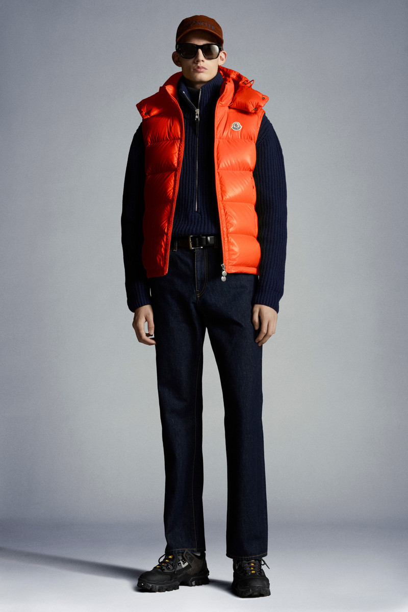 Moncler Bormes Vest outlook