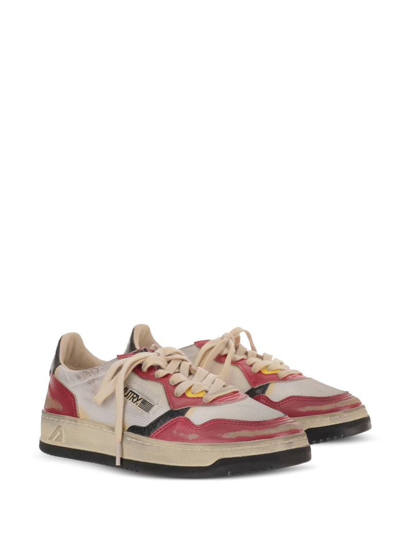 AUTRY Medalist Super Vintage sneakers outlook