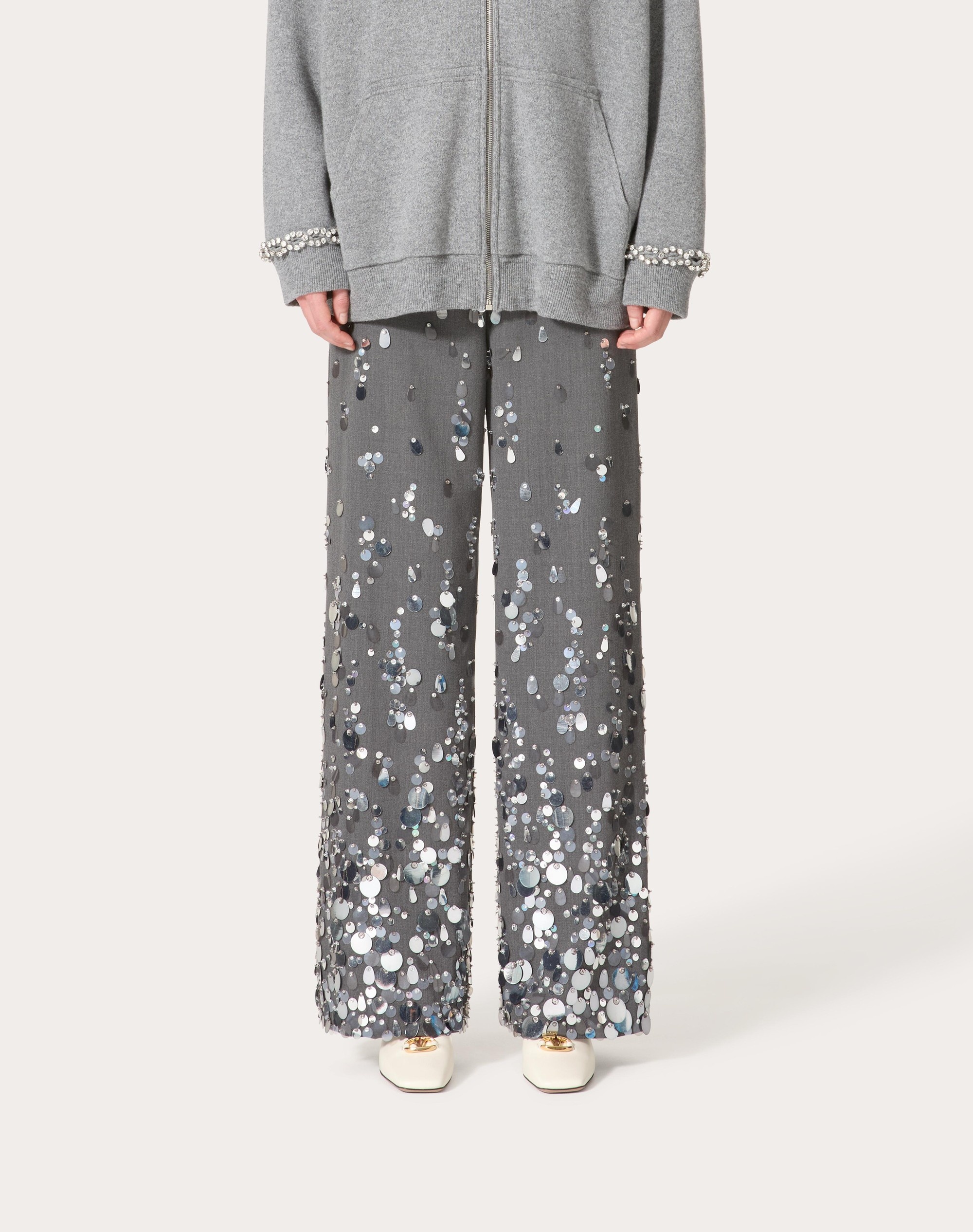 EMBROIDERED ACTIVE GABARDINE PANTS - 3