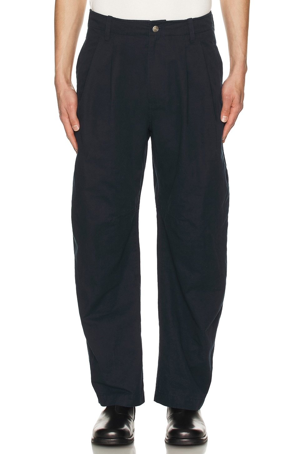 Curved Two Tuck Pants - 4
