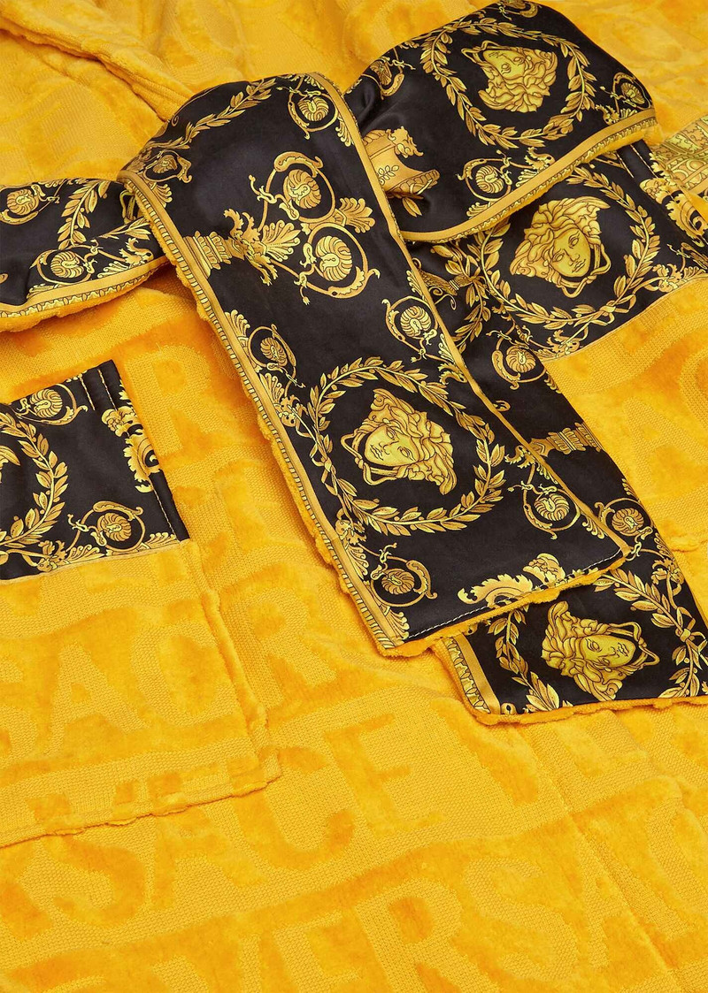 I ♡  Baroque Bathrobe 5