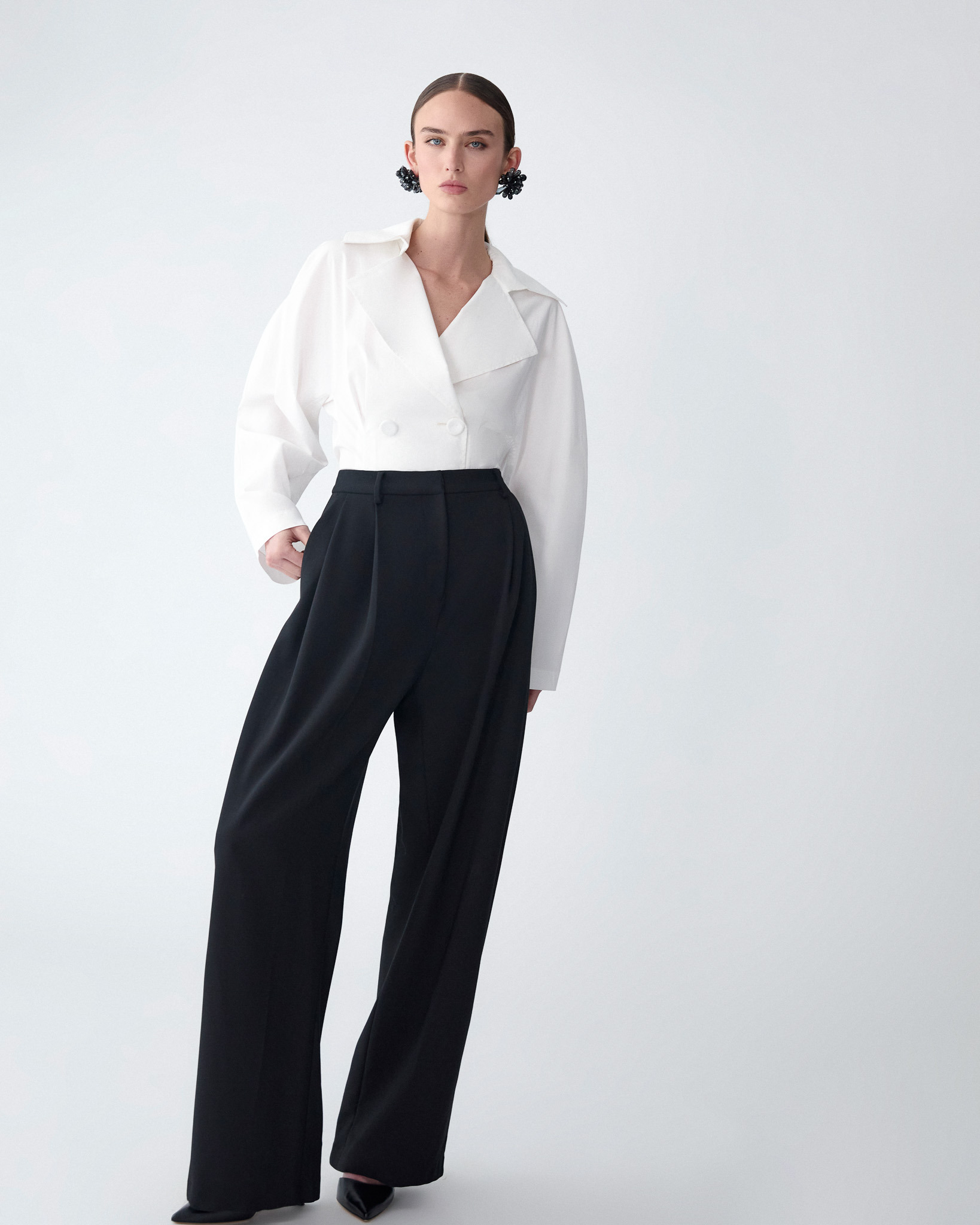 Mid-Waist Pleated Pant - 4