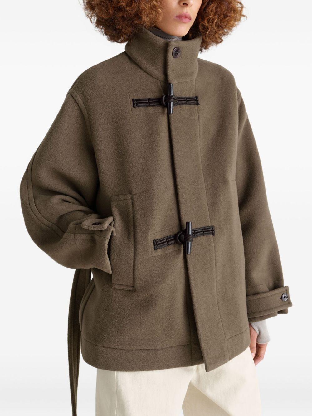 toggle-fastening belted duffle coat - 3