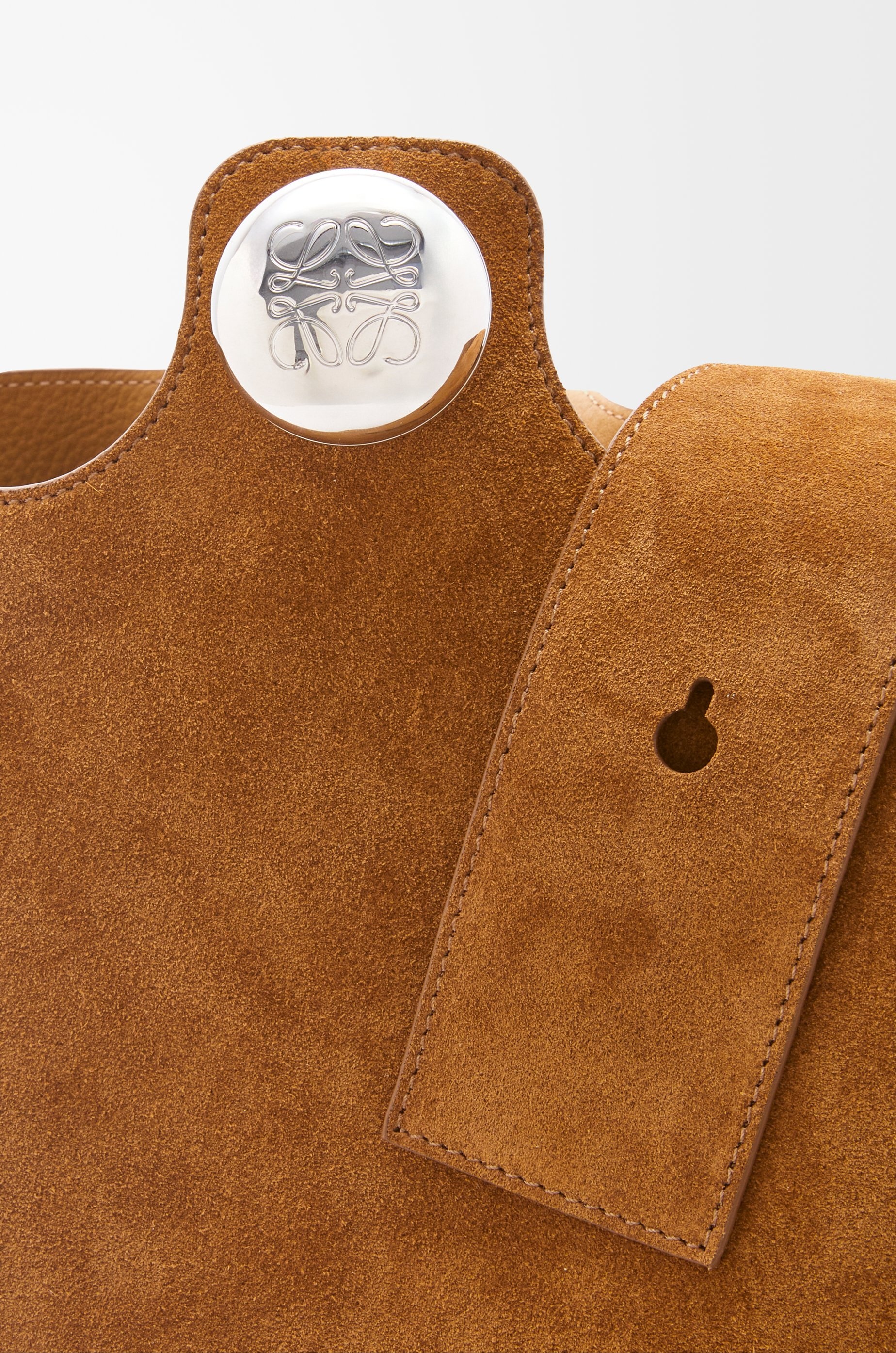 Large Pebble bucket bag in suede calfskin - 8