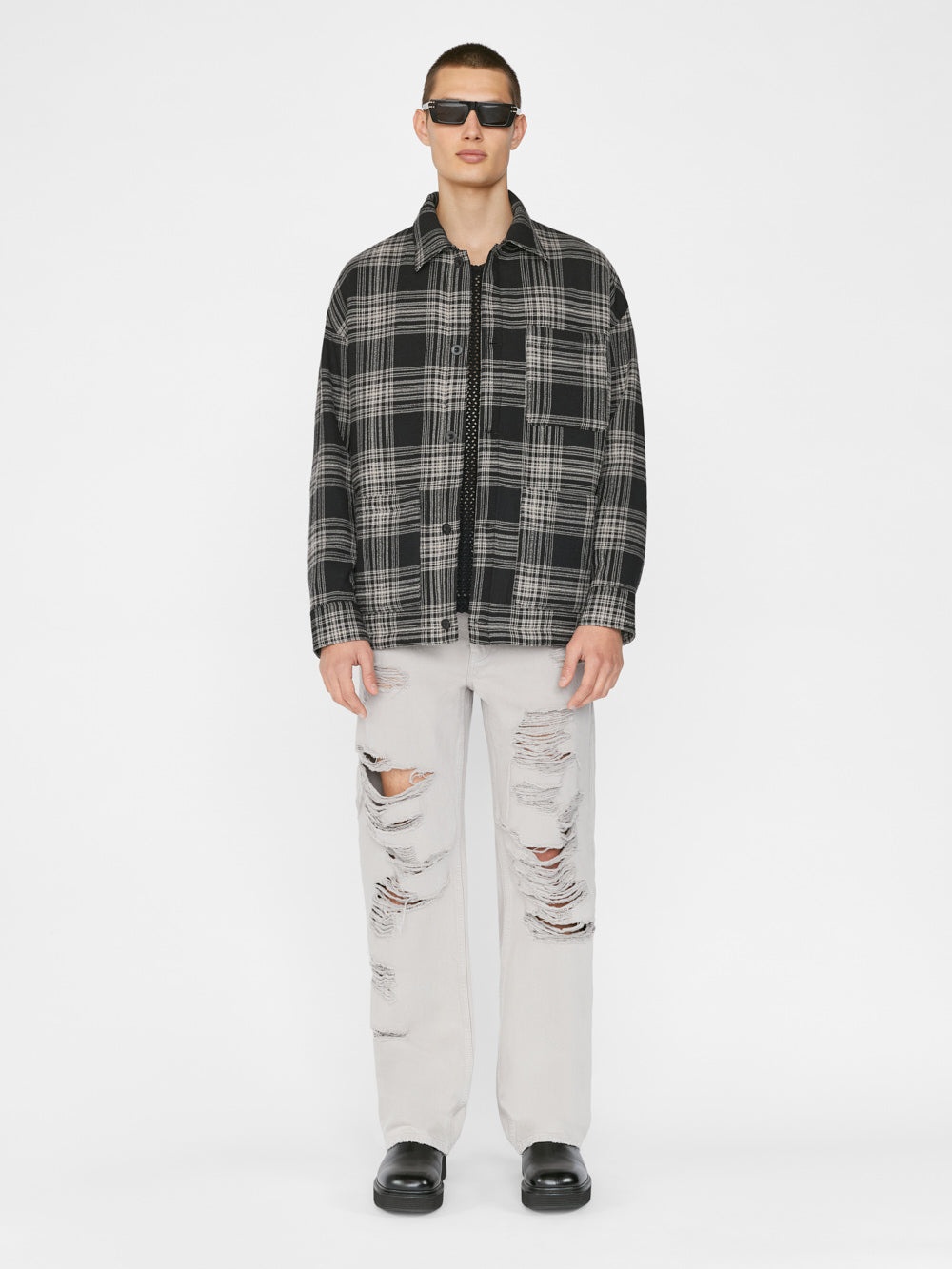 Padded Checked Flannel Overshirt in Noir - 2