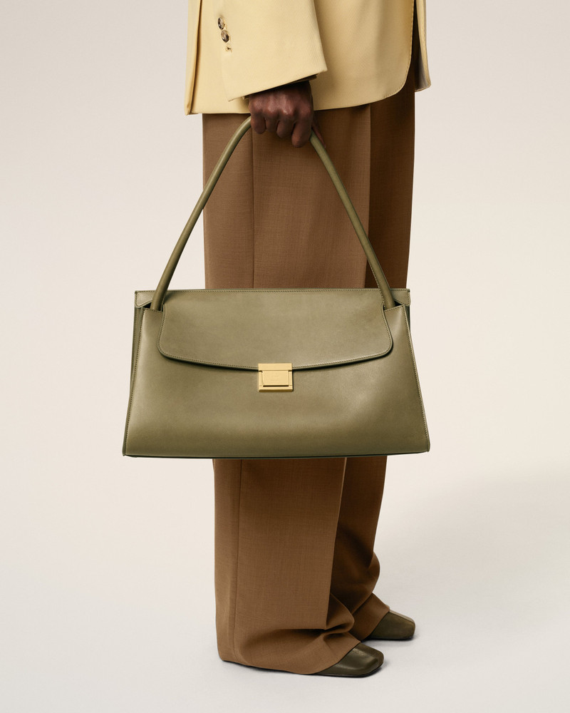 AMI Paris GREEN SMOOTH LEATHER MIMI BAG outlook