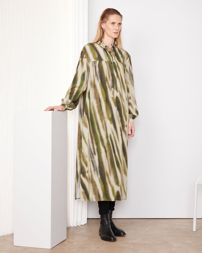 OFFICINE GÉNÉRALE ISA DRESS outlook