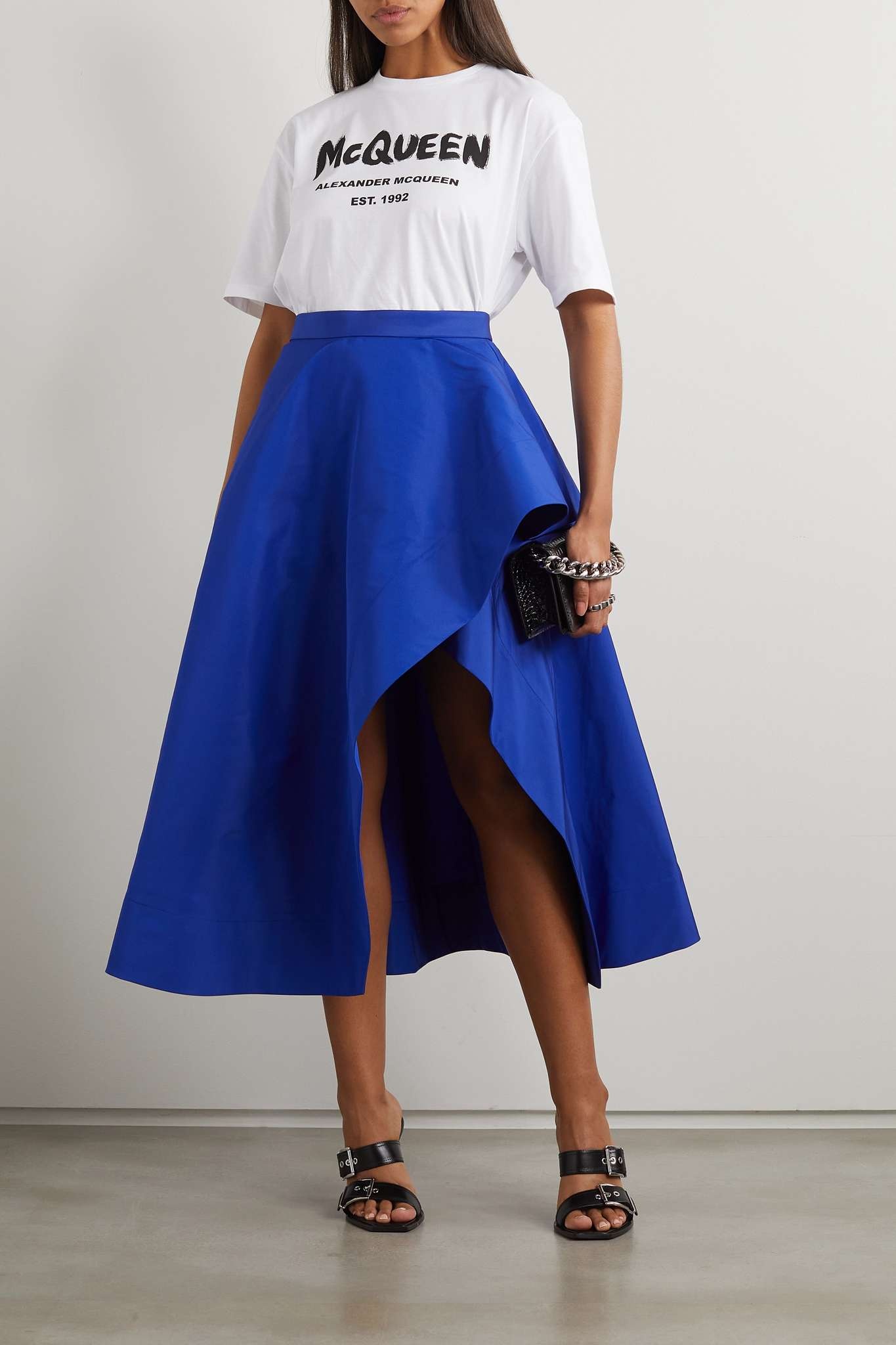 【関税&送料込】The Row Medela Midi Skirt In Silk Medela Midi Satin Skirt Petrol Navy | The Webster