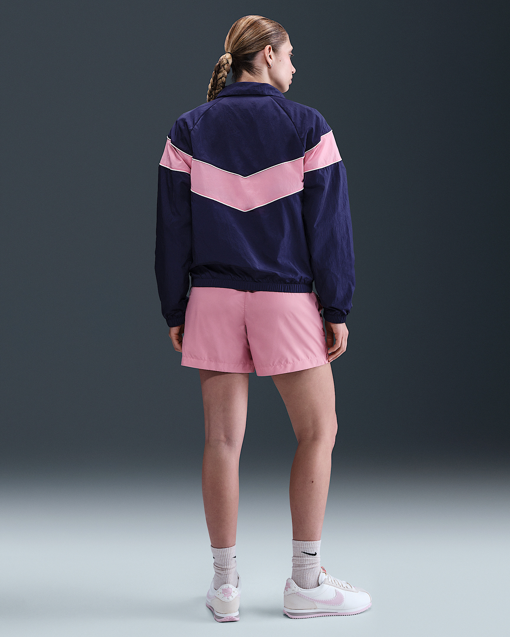 Nike Sportswear Classic Women's Mid-Rise 5" Woven Logo Shorts - 4