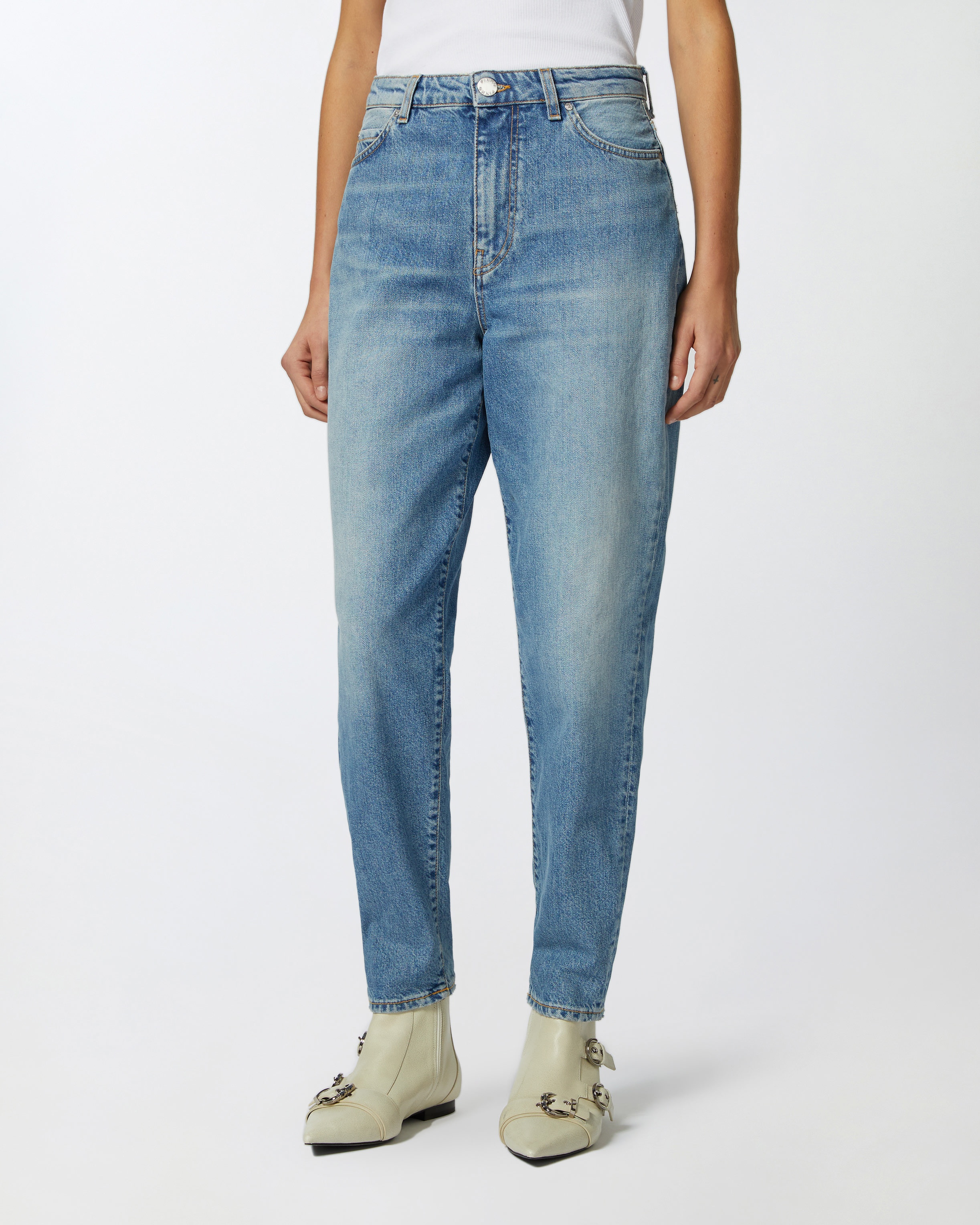 MOM-FIT JEANS WITH VINTAGE LIGHT EFFECT - 3