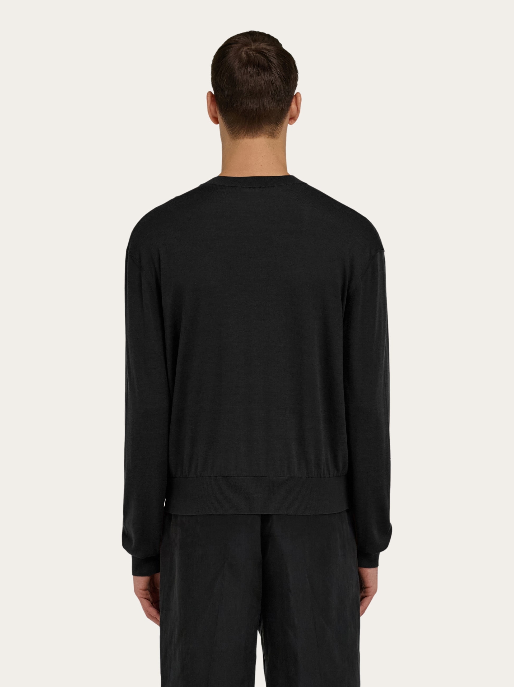 V-neck jumper - 3
