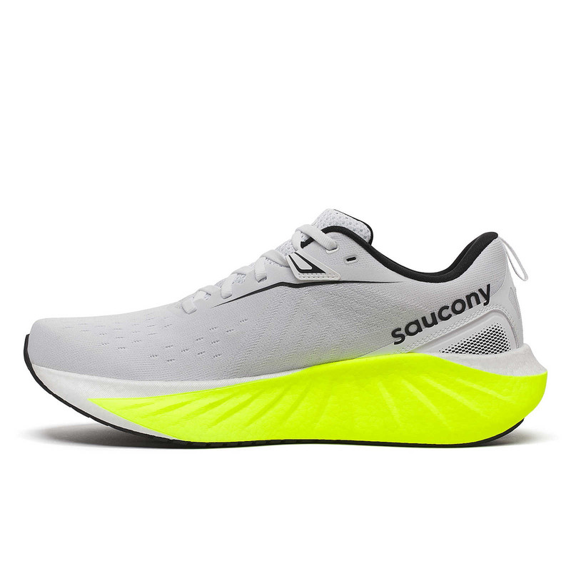 Saucony Triumph 22 outlook