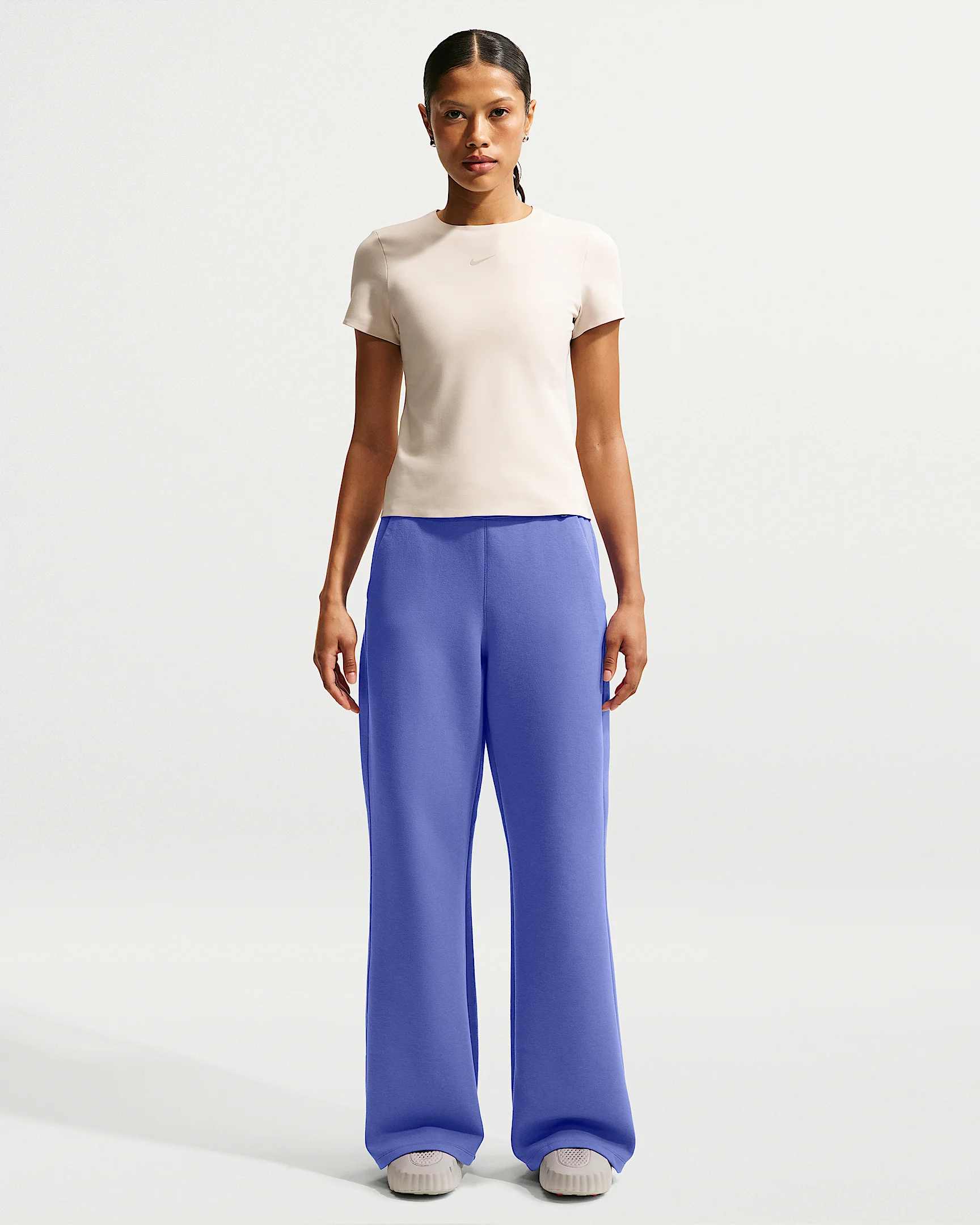 Nike 24.7 ImpossiblySoft Women's Dri-FIT High-Waisted Loose Flared Pants - 1