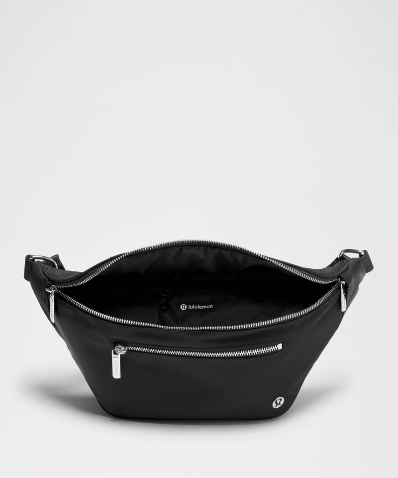 City Essentials Belt Bag 3L 4